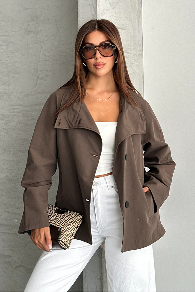 Women's Lined Oversize Buttoned Wide Collar Seasonal Trench Coat