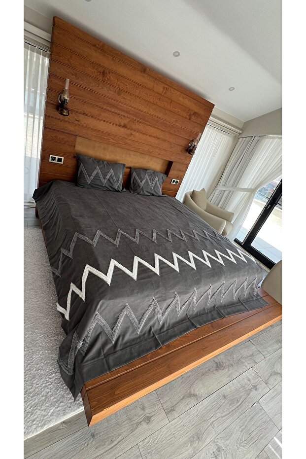 Trio Chenille Detailed Double Bedspread 240X260 cm
