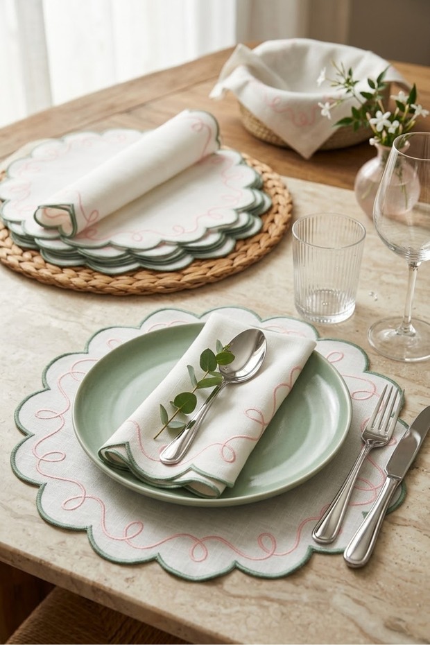 6-Person Embroidered American Service Set | Special Design Supla Set | Stain-Resistant Fabric