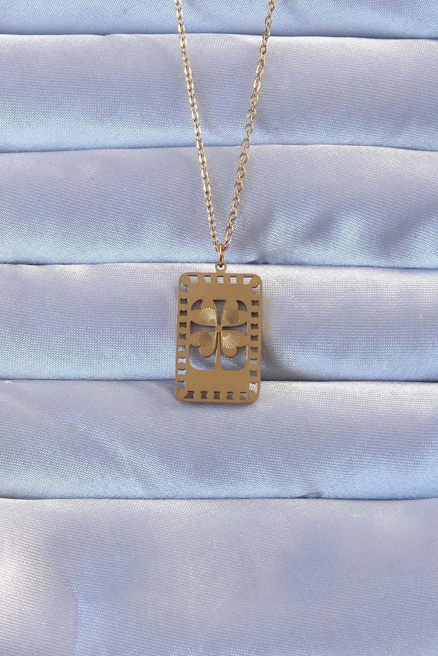 316L Gold Color Embroidered Clover Model Vintage Necklace