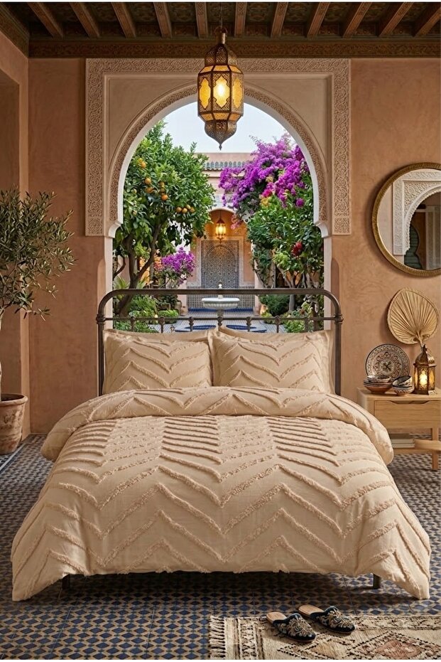 Milano Capuccino Double Bedspread 240 X 240 cm and 2 Pillows