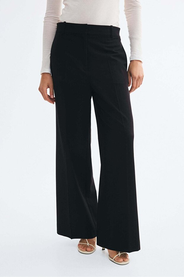 Wide tailored trousers