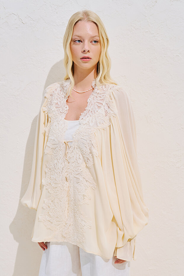 Lace Collar Draped Blouse Vanilla