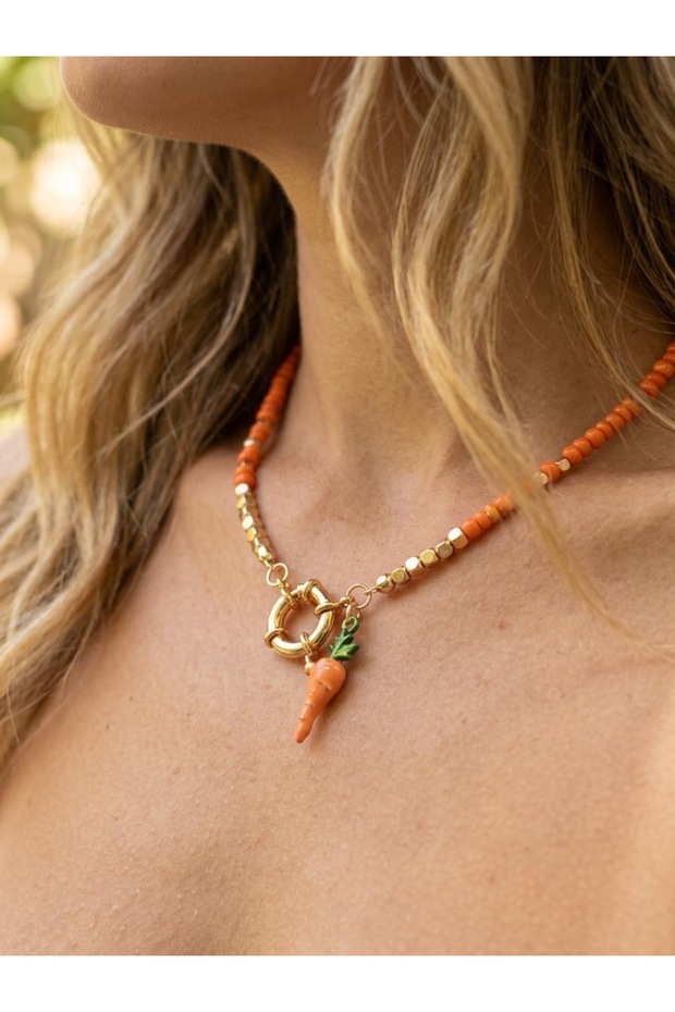 Sailor's Helm Lock Necklace with Carrot Pendulum
