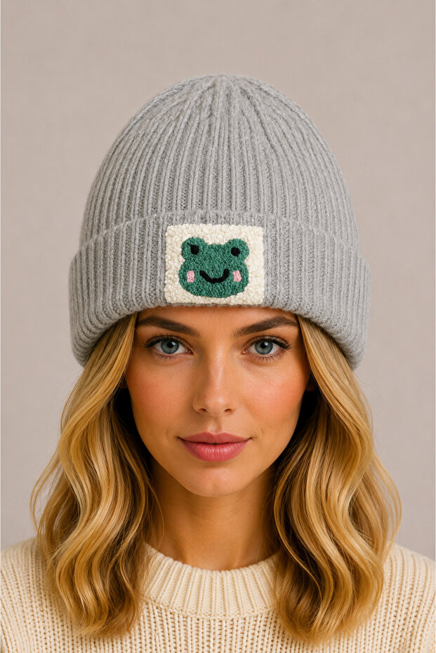 gray beret frog print luxury wool hat