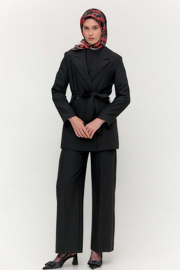 Kuşaklı Kruvaze Blazer Ceket