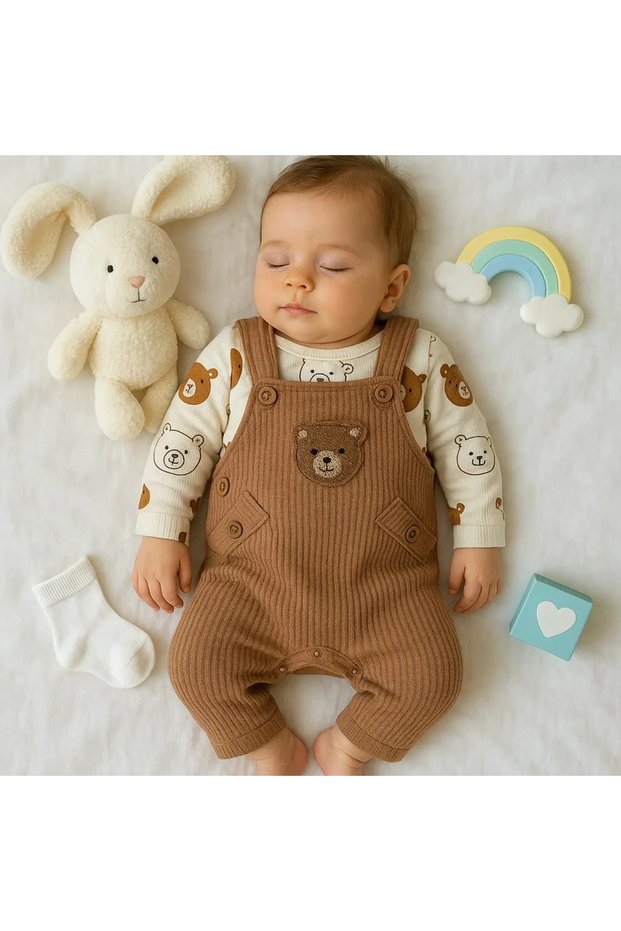 Slopet Set with Fence-Textured Honeycomb Socks as a Gift