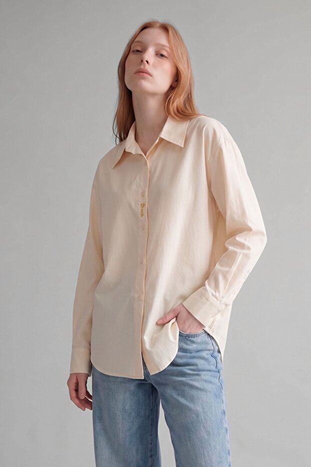 Yellow start text detailed shirt