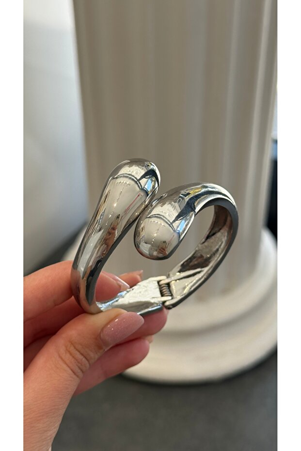 Basic Silver Color Thick Stainless Steel Handcuff Bracelet