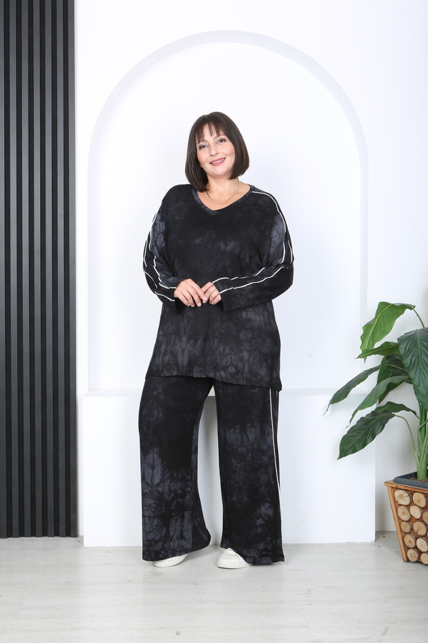 Women's Plus Size Suit