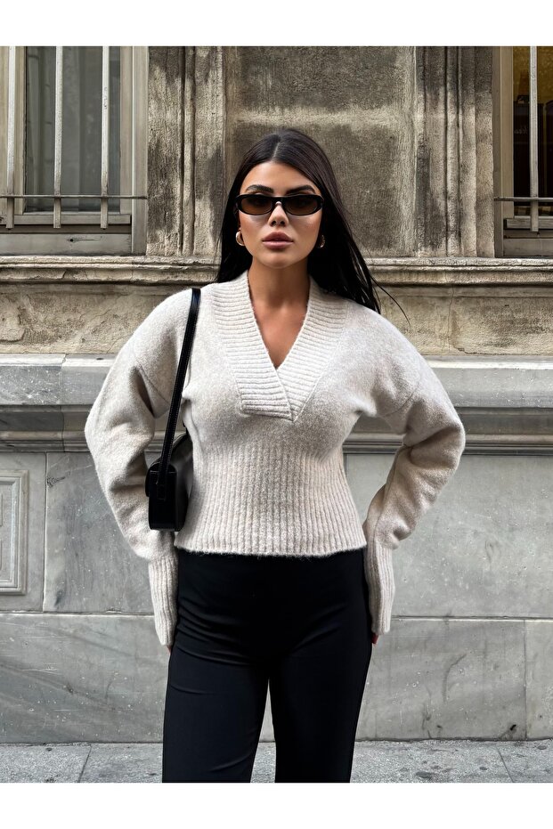 Women's V-Neck Soft Knitwear Sweater