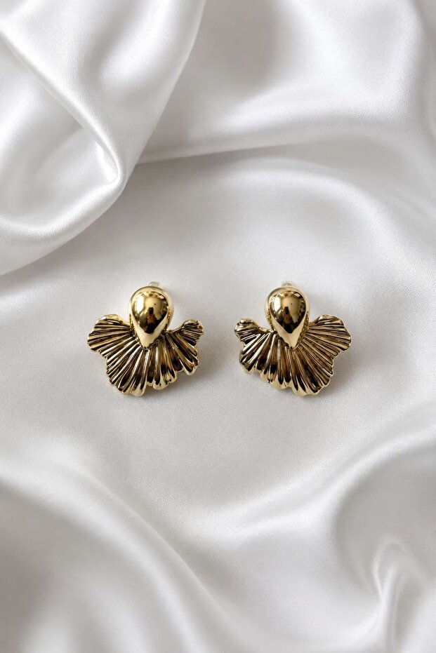 Leaf-Shaped Earrings