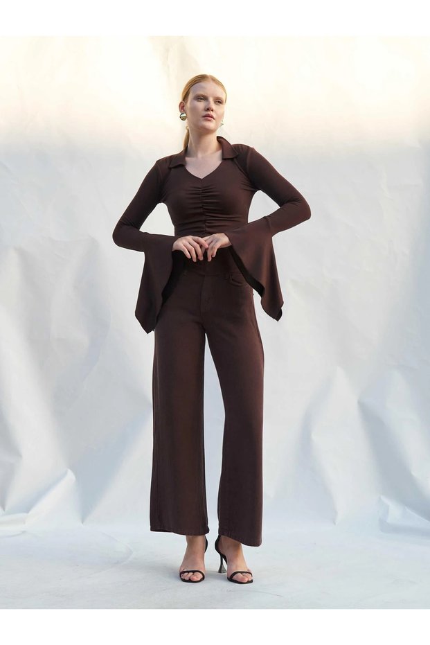 Women's Coffee Color V-Neck Front Gathered Flounce Sleeve Long Sleeve Slim Fit Blouse