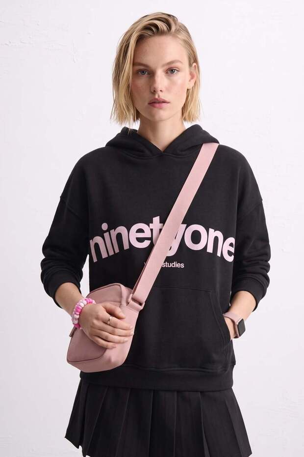 Women's Hooded Ninetyone Written Sweatshirt - Black