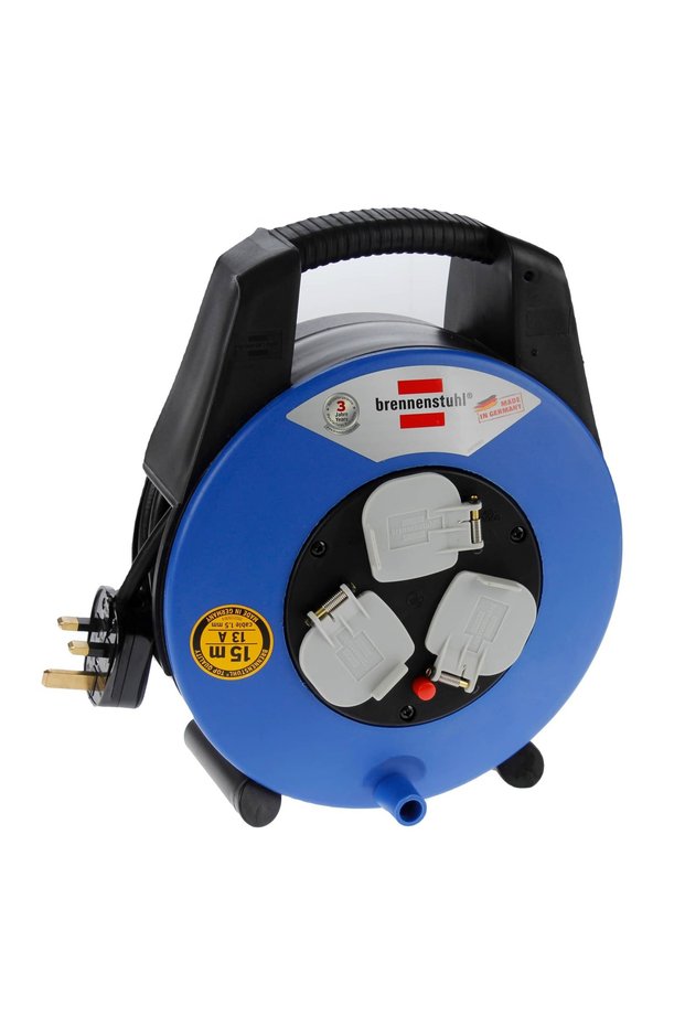 Self Closing 3-Socket Cable Reel (15 m)