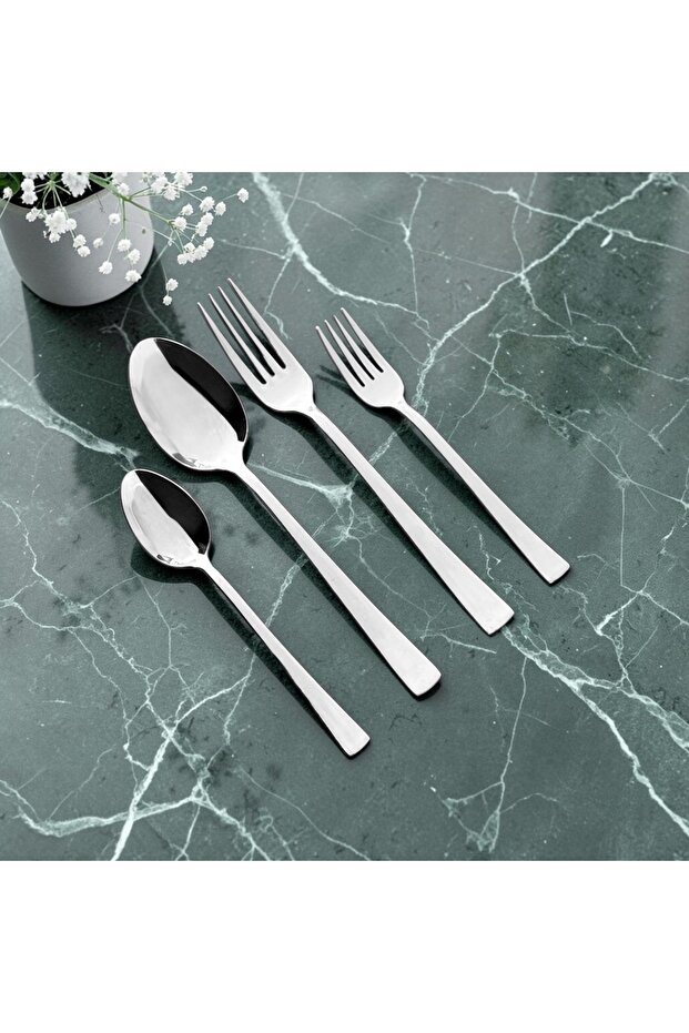 Versay 6-Person 24-Piece Cutlery Set