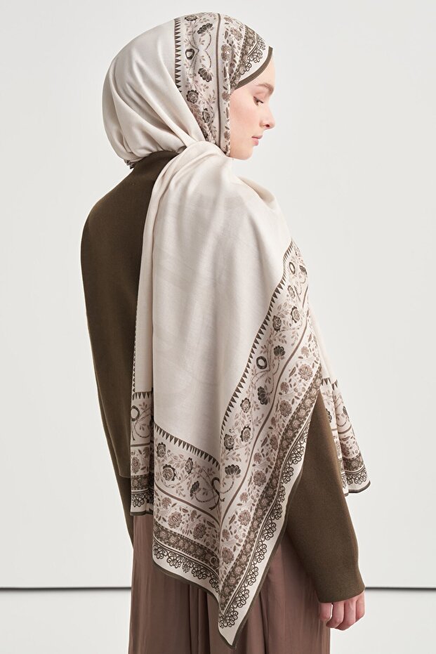 Seraye Pattern Norena Wool Shawl Beige