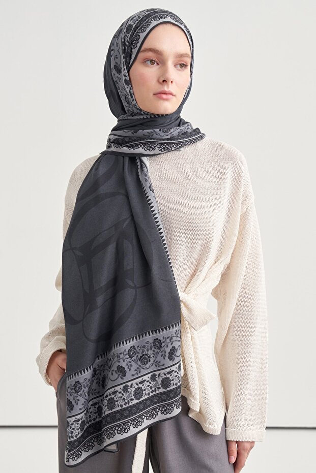 Seraye Pattern Norena Wool Shawl Indigo