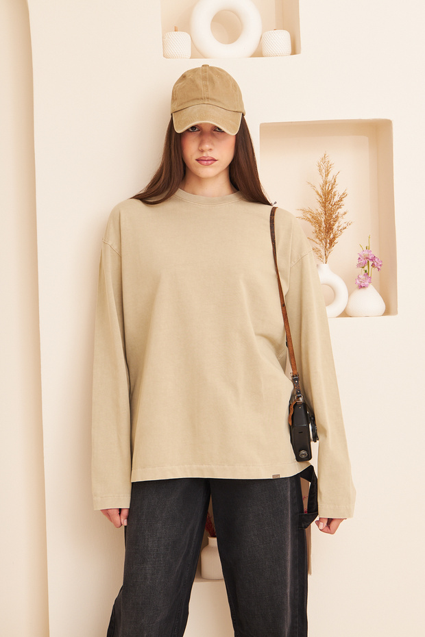Crew Neck 100% Cotton Washed Long Sleeve T-Shirt
