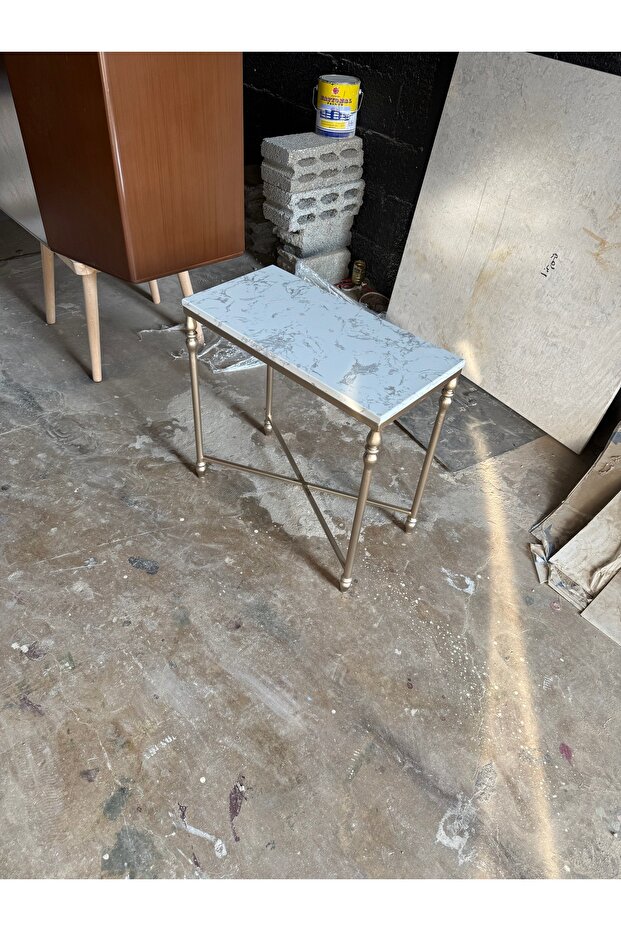 Service table