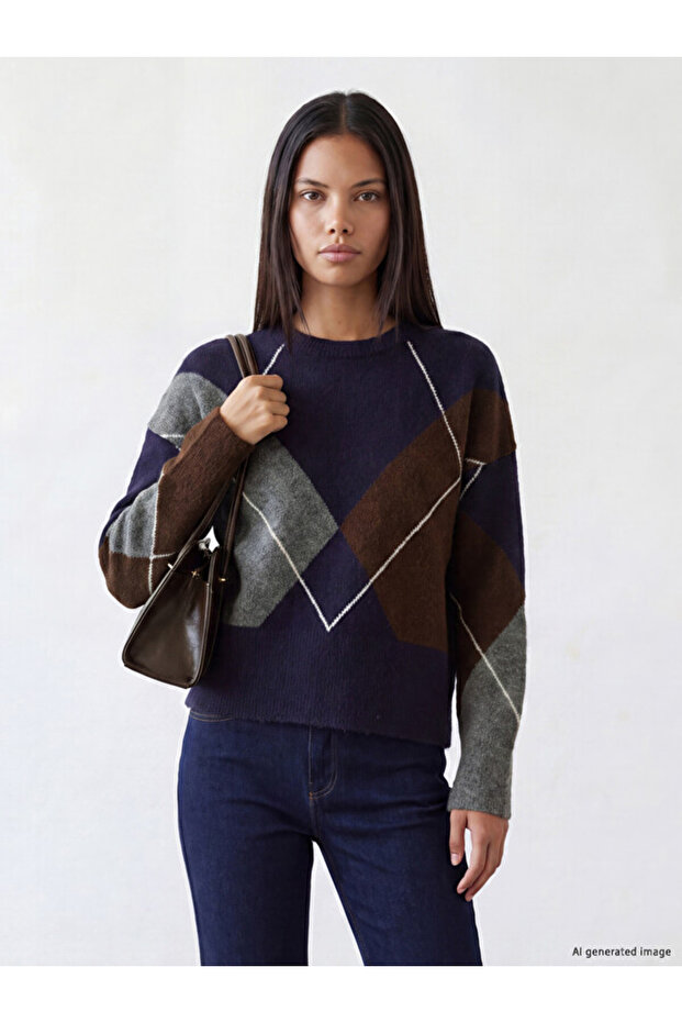 Diamond Patterned Women's Knit Sweater