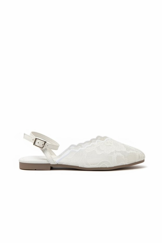 Zeis White Lace Detailed Women's Ballerinas