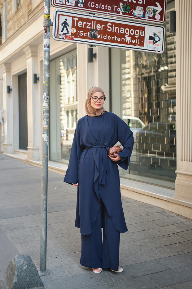 Women's Belted Long Draped Three-Piece Suit Navy Blue