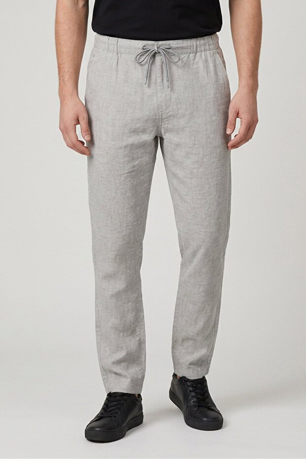Men Regular Fit Plain Straight Pants, Grey