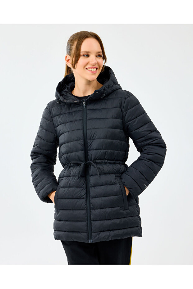 W Light Weight Quilted Jacket Women's Black Coat S2520206-3817