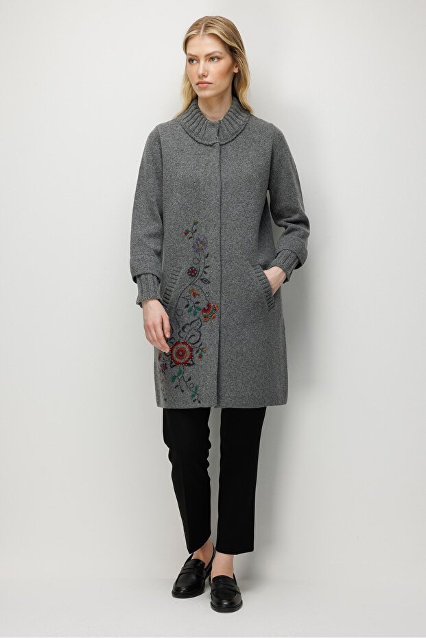Women's Stand Collar Patterned Long Wool Coat Smoked