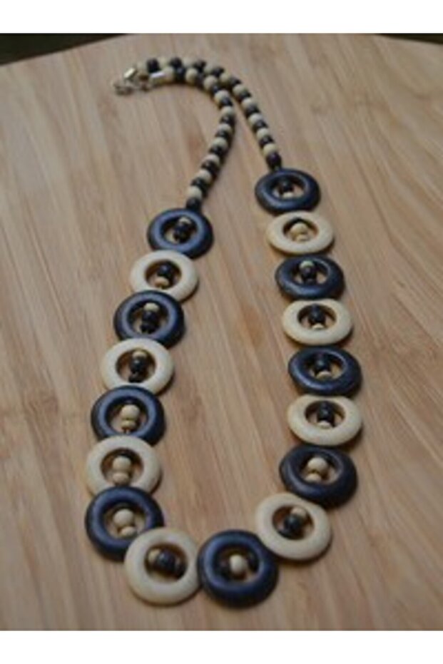 Necklace - Beige -