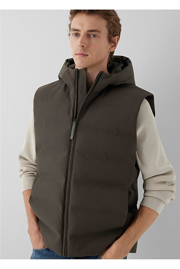 Hooded, Drawstring-Adjustable, Regular Fit Puffer Vest.