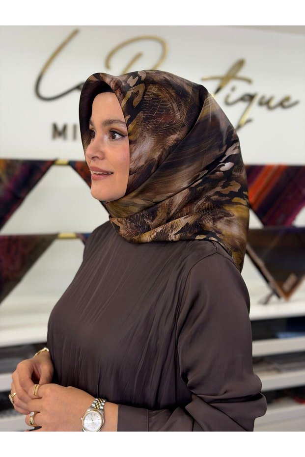 SURA SILK SCARF