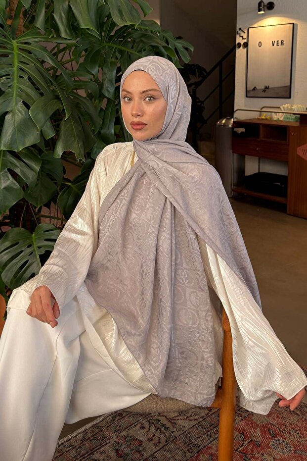 Gg Pattern Ayrobin Floral Jacquard Shawl Silver Gray
