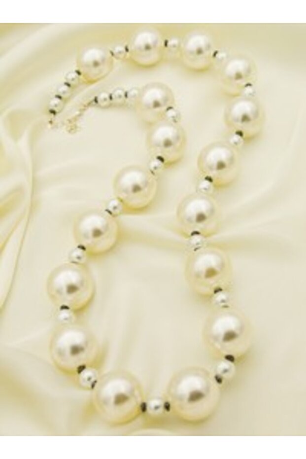 Giant Pearl Design Necklace - White -