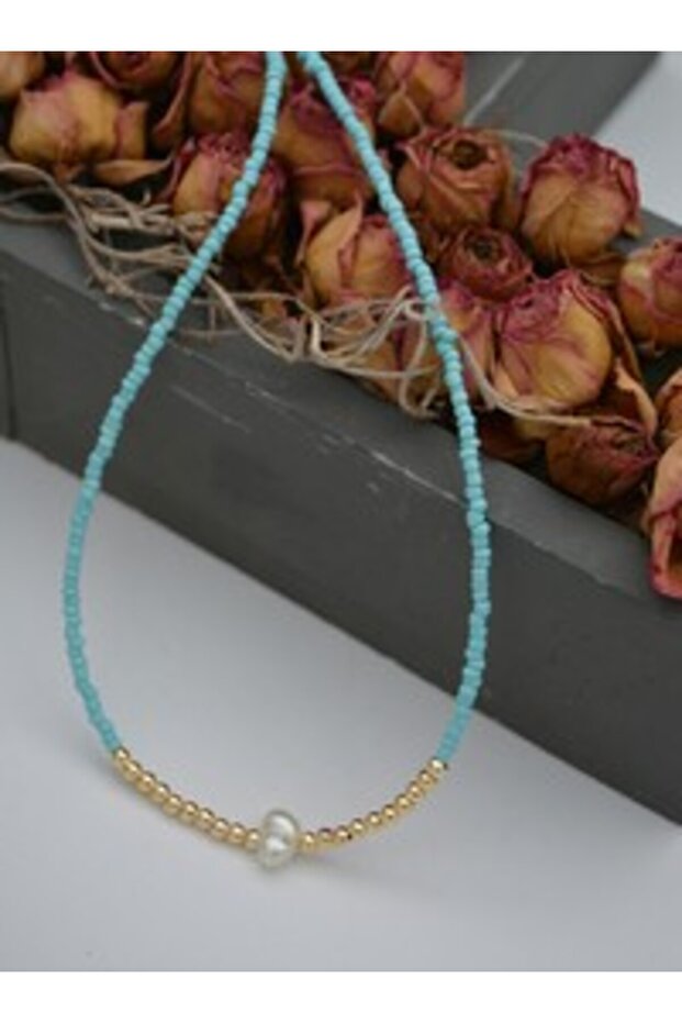 Delicate necklace - blue -
