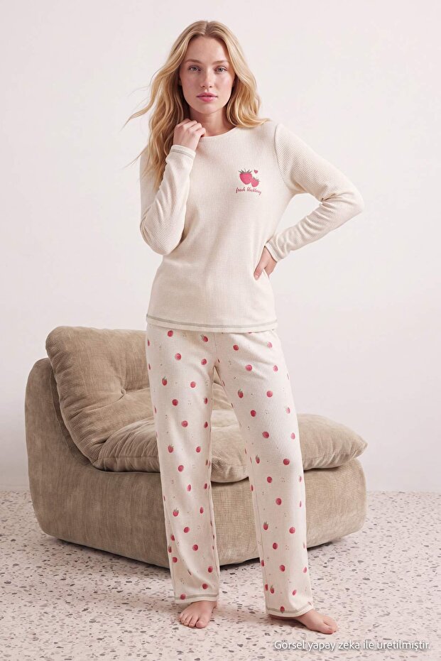 Ecru Fruit Printed Soft Buttoned Winter Waffle Knitted Pajama Set Thmaw27Pt00226