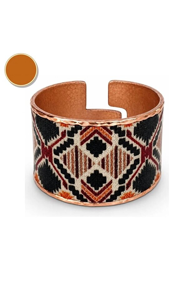 Black cream square motif thick copper ring, adjustable