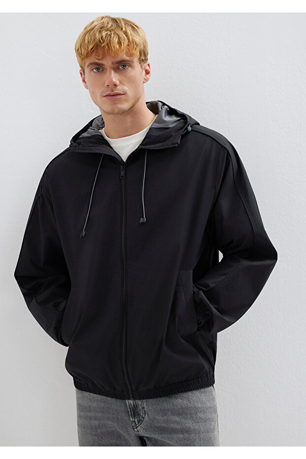 Hooded Black Jacket Loose Fit / Relaxed Fit 0110818-900