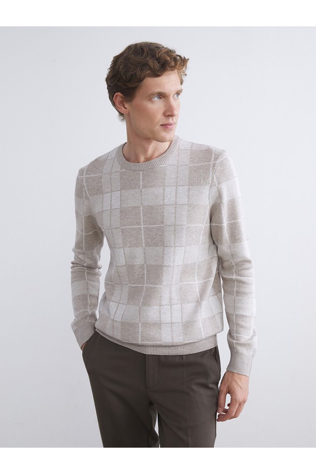 Lcwaikiki Classic Beige Large Size Crew Neck Long Sleeve Plaid Men's Knitwear Sweater