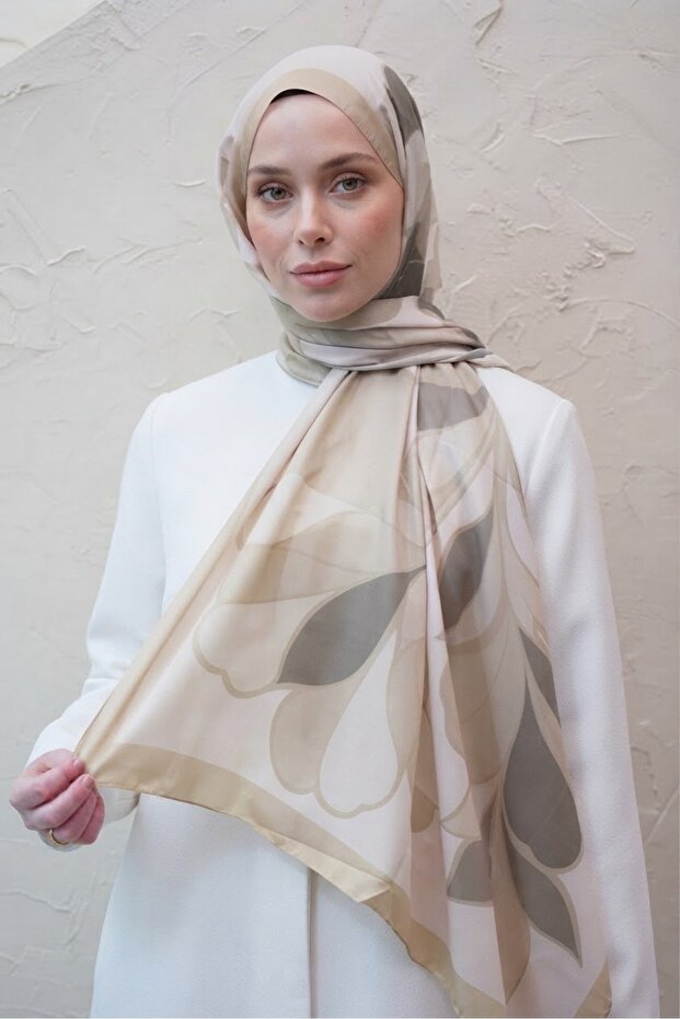 Magnolia Pattern Voile Soft Shawl