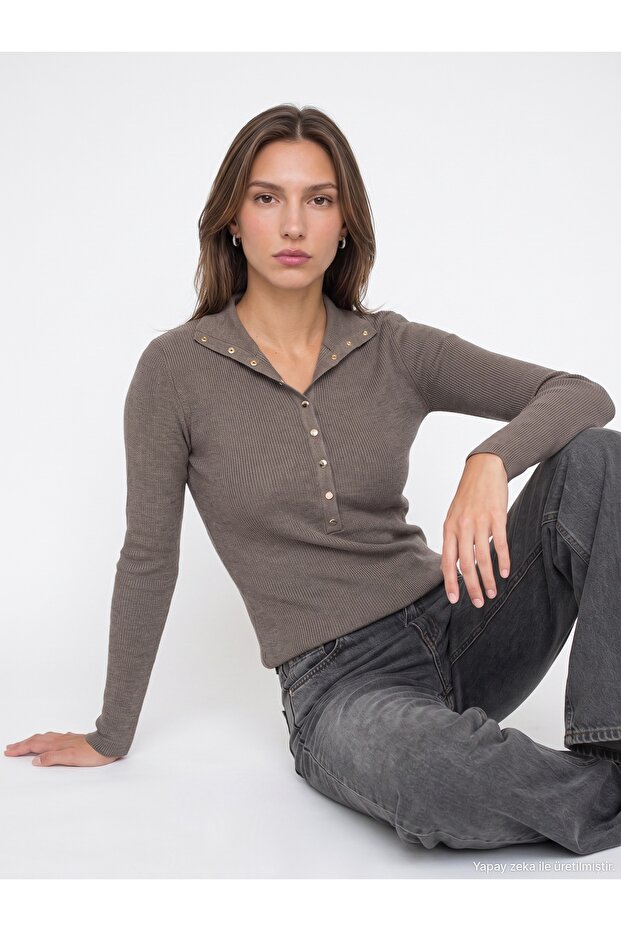 10686 Stand Collar Snap Fastener Knit Sweater-Mink