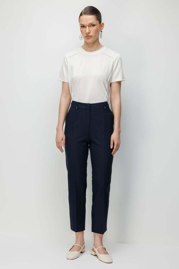 Narrow Leg Trousers with Metal Accessories