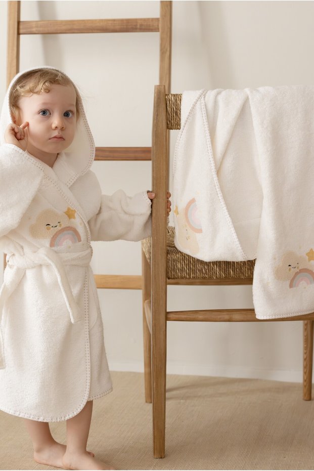 (3 Pieces) Embroidered Bamboo Baby Bathrobe Set for 0-3 Years Old (70% Bamboo, 30% Cotton)