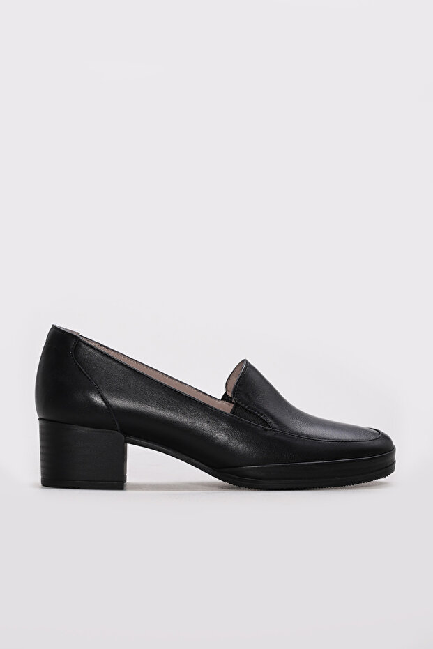 Genuine Leather Black Women's Low Heel Shoes 889Za5061