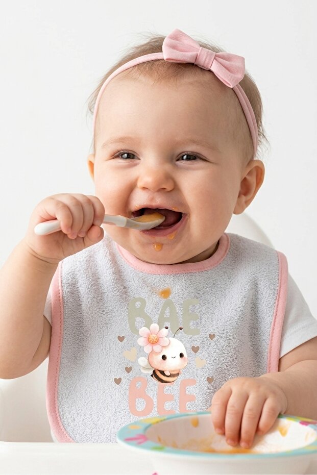 0-12 Months Baby Bibs Colorful Cute Character Embossing with Cirt Cirt Binding