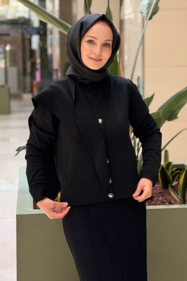 Mercerized Cardigan with Detachable Shawl Accessory