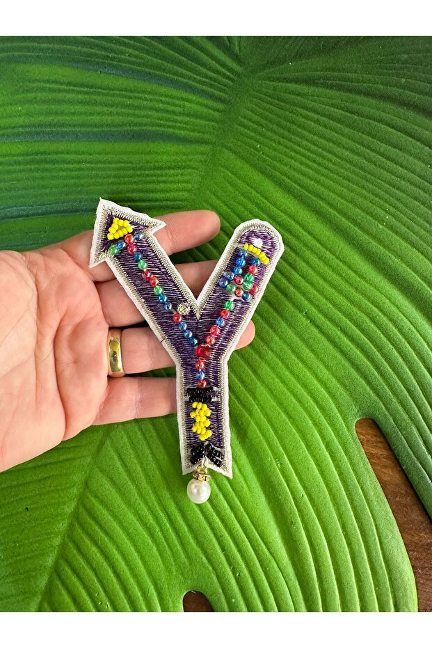 12X8 cm Beaded Stone Letter Y Arma