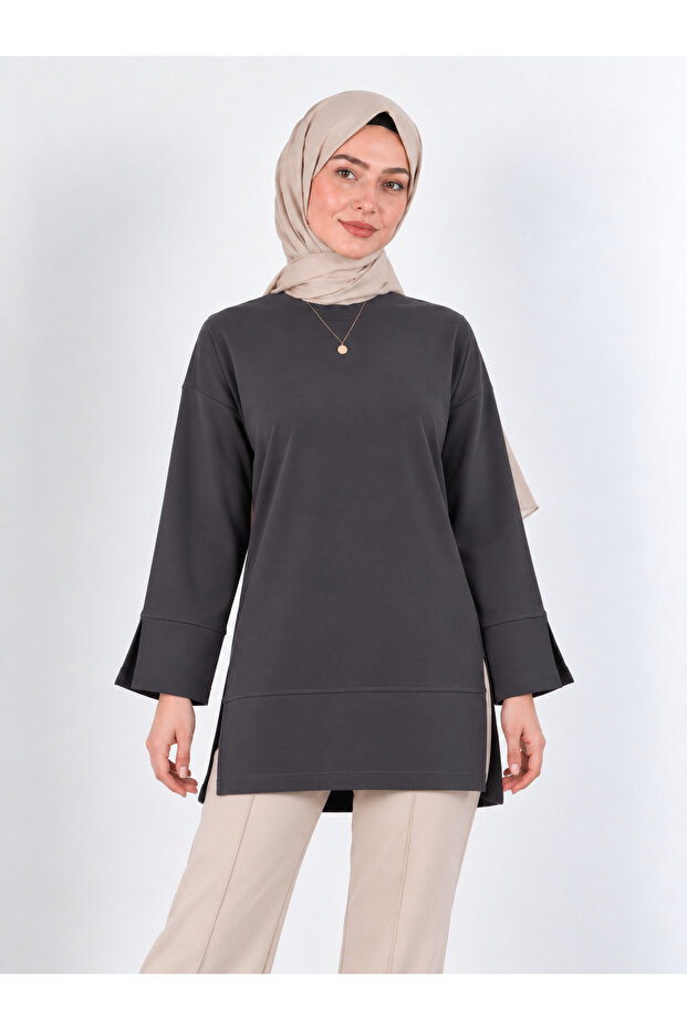 Women's Smoked Oversize Modal Fabric Slit Detailed Crew Neck Hijab Tunic