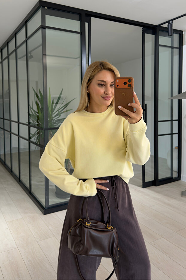 Premium Series Pastel Yellow Basic Sweat